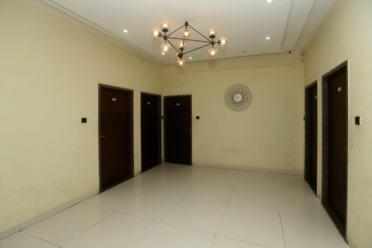 Stay10 Luxury Service Apartment Indore Buitenkant foto